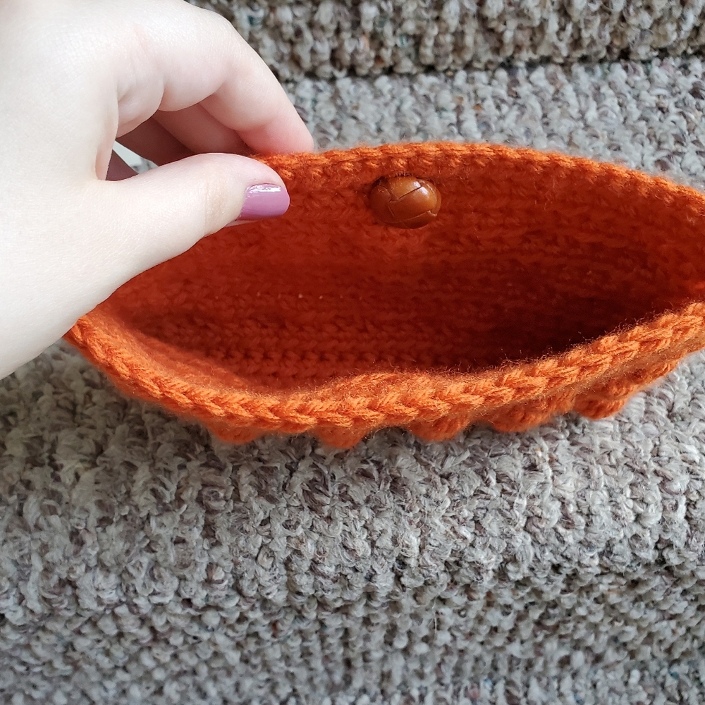 🛍 SOLD! Pumpkin Puffs Crocheted Bag - Picture 6 of 7